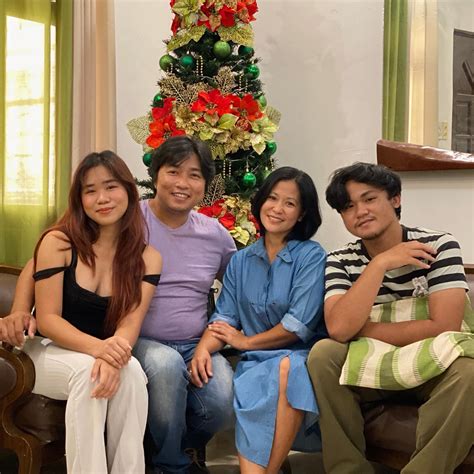 buti naman at sa labas nagpaputok ang kurimaw niyang jowa|Buti Naman at sa Labas Nagpaputok Ang Kurimaw Niyang Jowa.
